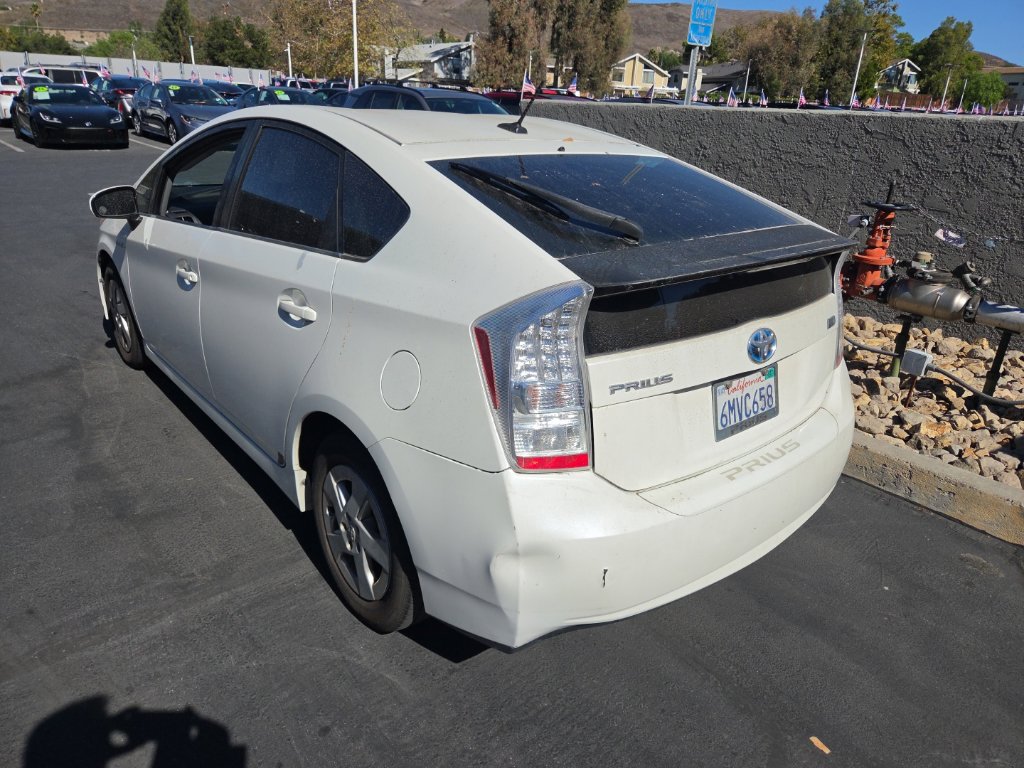 Used 2010 Toyota Prius Three w/ Preferred Accessory Pkg FWD image 3
