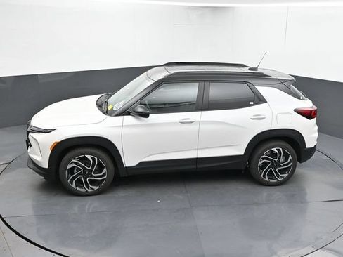 Used 2025 Chevrolet TrailBlazer RS w/ Convenience Package FWD image 18