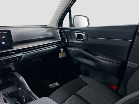 New 2026 Kia Sorento LX FWD image 22