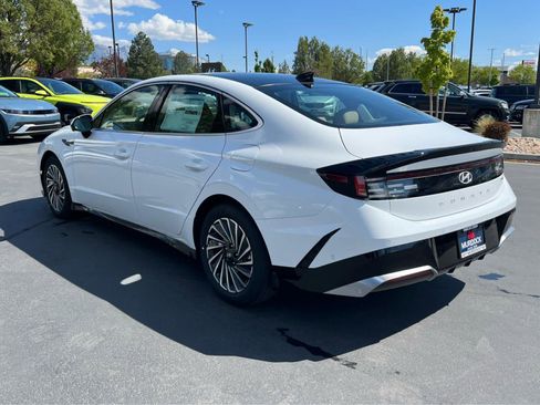 New 2026 Hyundai Sonata Limited FWD image 11