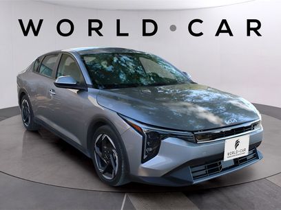 Certified 2025 Kia K4 EX