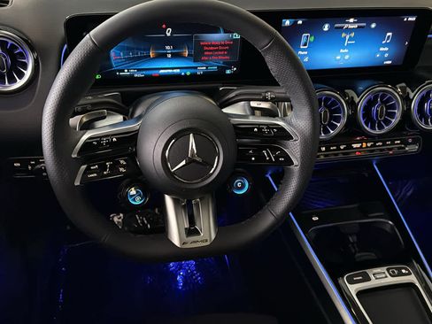 New 2026 Mercedes-Benz GLB 35 AMG 4MATIC image 25