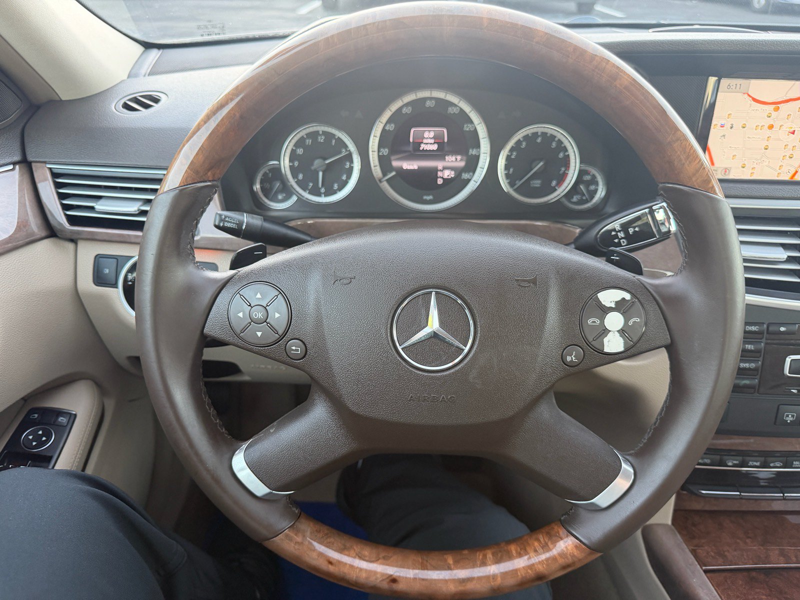 Used 2013 Mercedes-Benz E 350 Sedan image 24