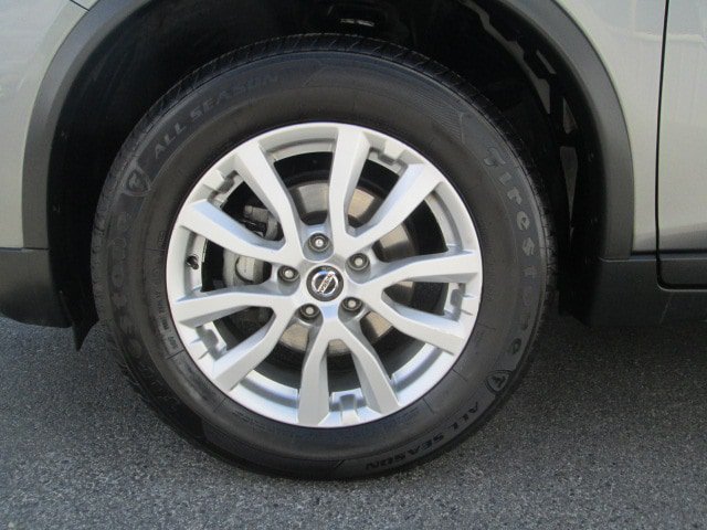 Used 2020 Nissan Rogue SV AWD/4WD image 8
