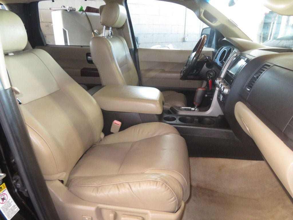 Used 2011 Toyota Sequoia Platinum AWD/4WD image 35