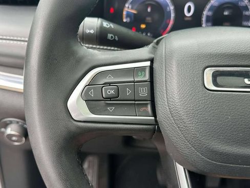 Used 2023 Jeep Compass High Altitude AWD/4WD image 23