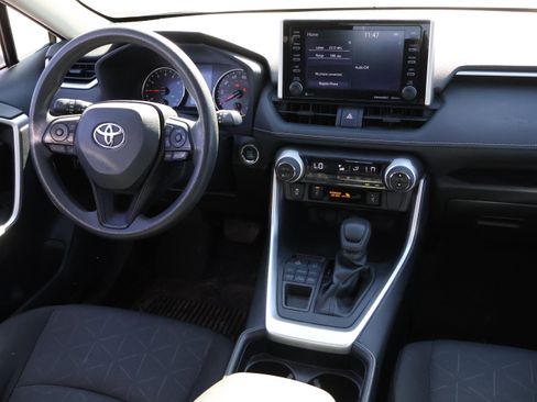 Used 2019 Toyota RAV4 XLE w/ Convenience Package image 15