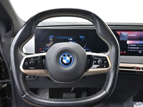 Used 2022 BMW iX xDrive50 AWD/4WD image 13