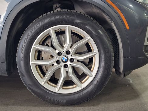 Used 2021 BMW X5 xDrive45e w/ Premium Package AWD/4WD image 6