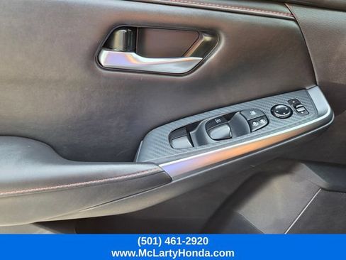 Used 2025 Nissan Sentra SR FWD image 31