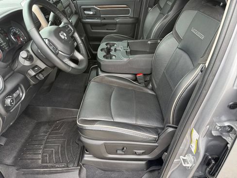 Used 2024 RAM 2500 Laramie w/ Safety Group AWD/4WD image 10