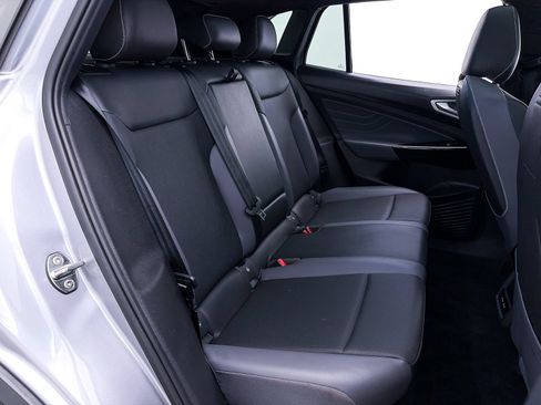 Used 2024 Volkswagen ID.4 S RWD image 36