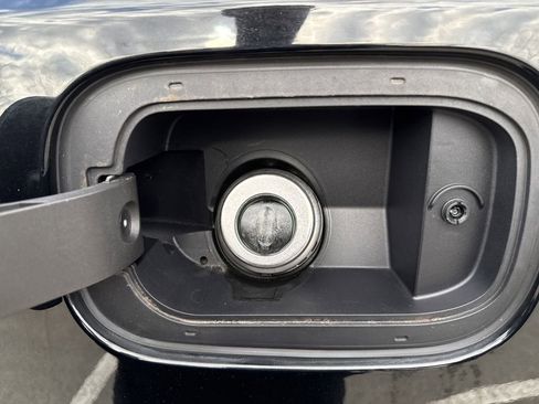 Used 2024 Dodge Durango GT image 37