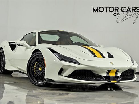 Used 2022 Ferrari F8 Tributo RWD image 1