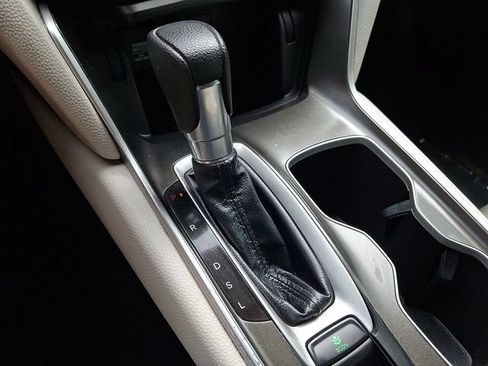 Used 2018 Honda Accord LX image 14