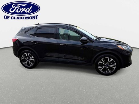 Used 2022 Ford Escape SEL w/ SEL Stealth AWD Package image 9