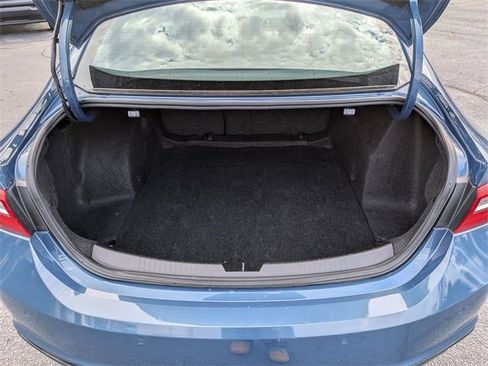 Used 2024 Chevrolet Malibu LT image 32