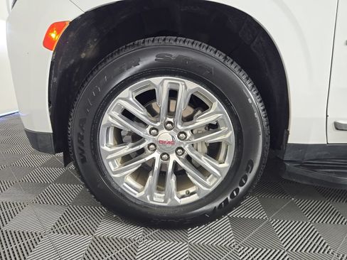 Used 2024 GMC Yukon SLT RWD image 7
