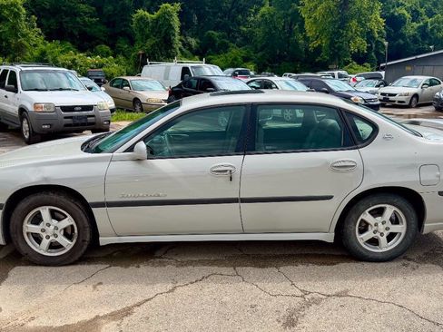 Used 2003 Chevrolet Impala LS w/ Preferred Equipment Group FWD image 10