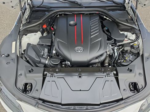 Used 2020 Toyota Supra RWD image 31