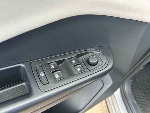 Certified 2025 Volkswagen Taos S image 49