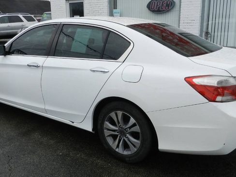 Used 2015 Honda Accord LX image 8