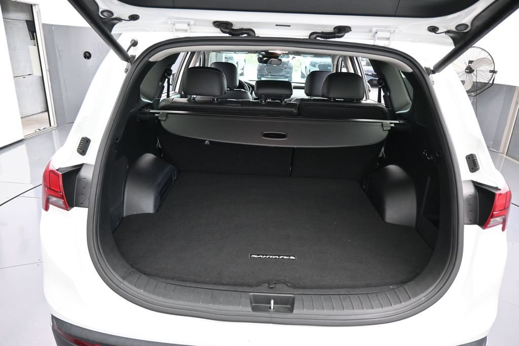 Used 2023 Hyundai Santa Fe SEL w/ Premium Package FWD image 45