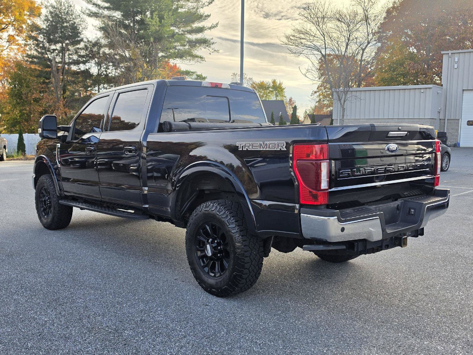 Used 2022 Ford F250 Lariat w/ Tremor Off-Road Package AWD/4WD image 5