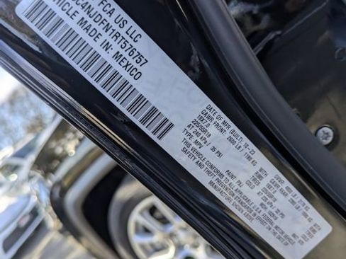 Used 2024 Jeep Compass Latitude image 37