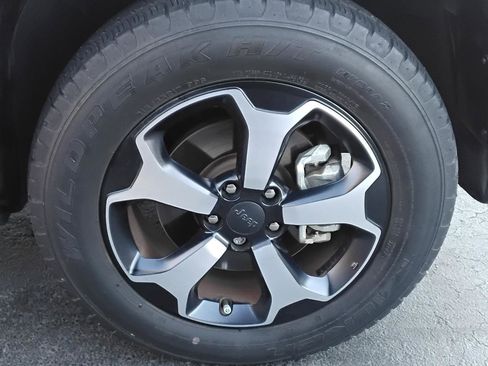 Used 2021 Jeep Renegade Trailhawk image 13