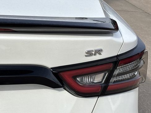 Used 2022 Nissan Maxima SR w/ Sport Mat Group image 6