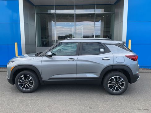 New 2026 Chevrolet TrailBlazer LT w/ Convenience Package image 8