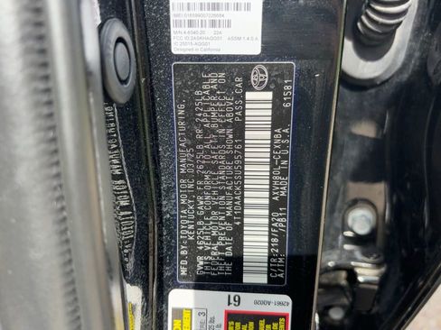 Used 2025 Toyota Camry LE FWD image 27