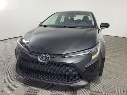 Used 2022 Toyota Corolla LE FWD image 15