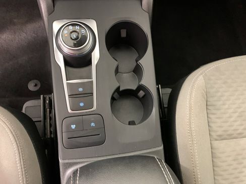 Used 2022 Ford Escape SE w/ Convenience Package image 25