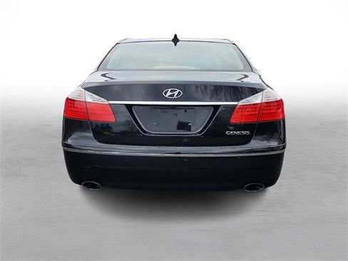 Used 2009 Hyundai Genesis 3.8 w/ Technology Pkg 4 image 5