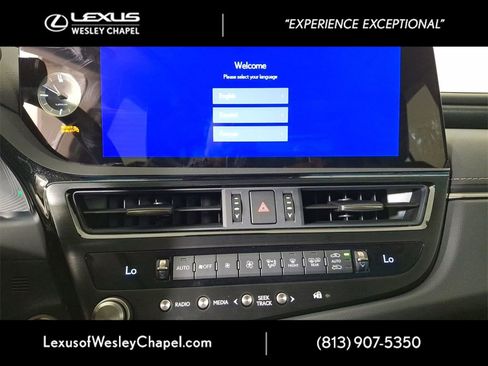 New 2025 Lexus ES 350 w/ Premium Package image 20