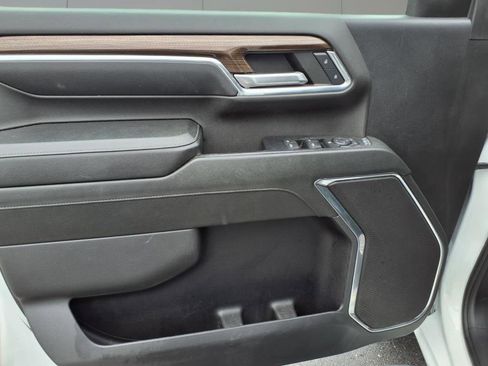 Used 2024 Chevrolet Silverado 2500 LT image 8