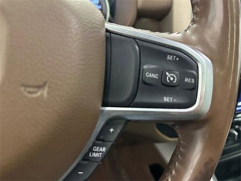 Used 2020 RAM 1500 Laramie image 27
