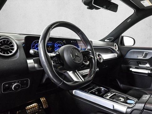 Certified 2024 Mercedes-Benz EQB 300 4MATIC image 10