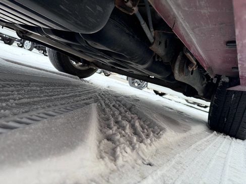 Used 2016 Chrysler Town & Country Touring w/ Driver Convenience Group image 35