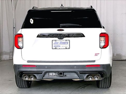 Used 2020 Ford Explorer ST w/ ST Street Pack image 4