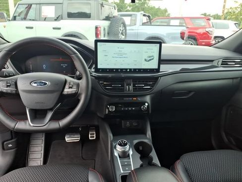 Used 2024 Ford Escape ST-Line w/ Tech Pack #1 FWD image 10