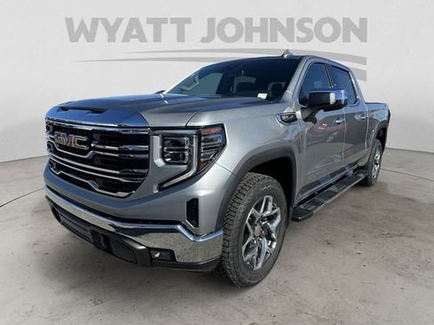 Used 2024 GMC Sierra 1500 SLT w/ SLT Premium Package AWD/4WD image 1