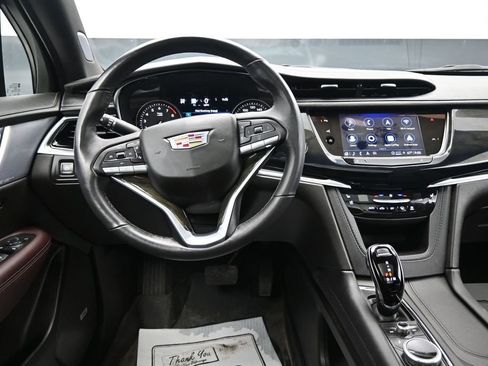 Used 2024 Cadillac XT6 Premium Luxury w/ Technology Package AWD/4WD image 14