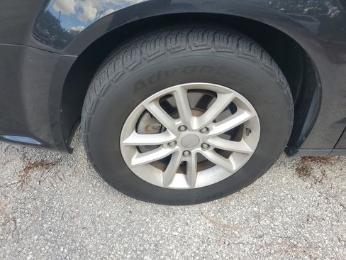 Used 2019 Dodge Grand Caravan SXT FWD image 4