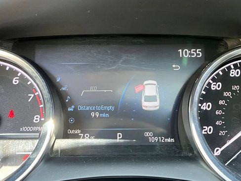 Used 2020 Toyota Camry XLE FWD image 15
