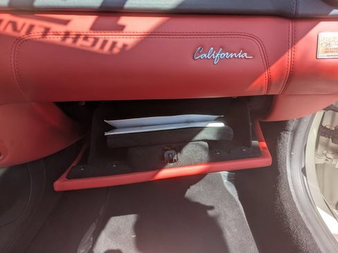 Used 2013 Ferrari California RWD image 34