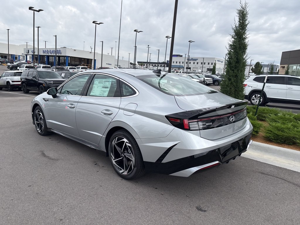 New 2026 Hyundai Sonata SEL FWD image 5