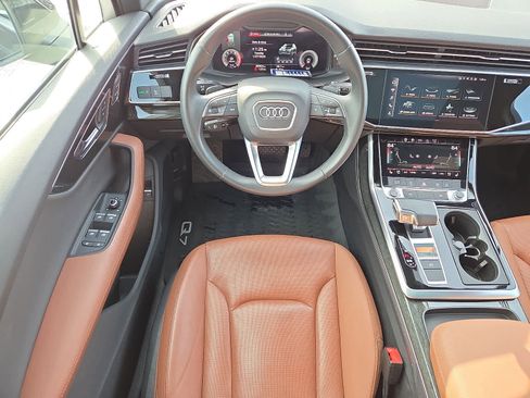 Used 2021 Audi Q7 3.0T Premium Plus image 13